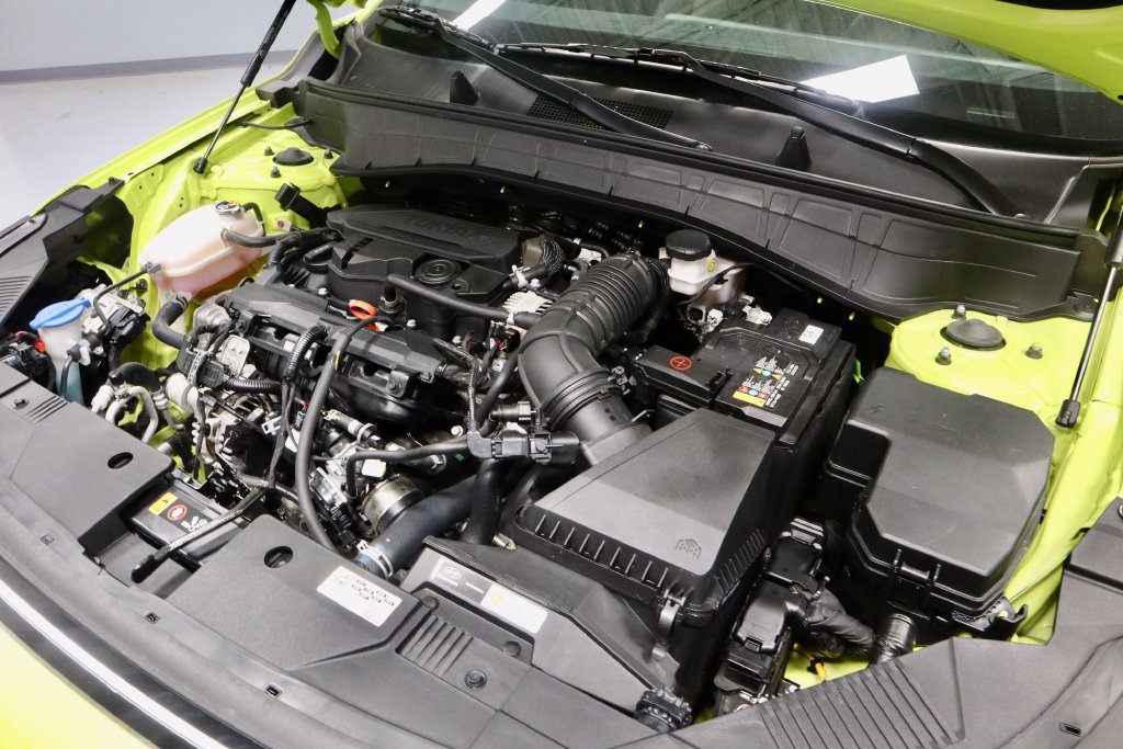 Used 2024 Hyundai Kona Limited AWD/4WD image 17