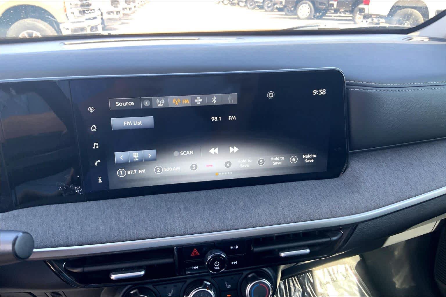 Used 2025 Nissan Kicks SV w/ SV Premium Package FWD image 34