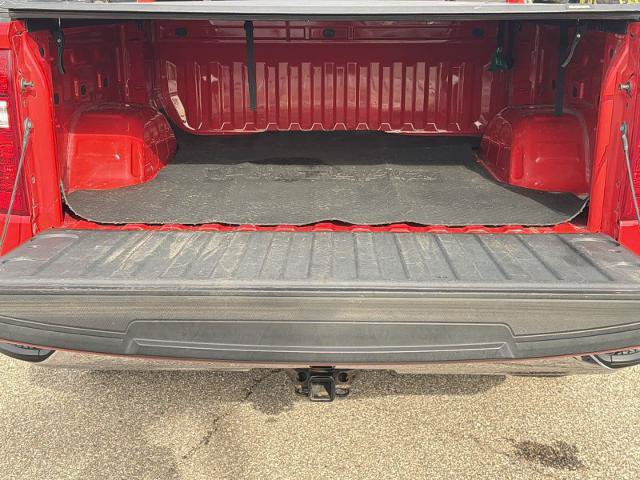 Used 2020 Chevrolet Silverado 1500 LT w/ LT Value Package AWD/4WD image 32