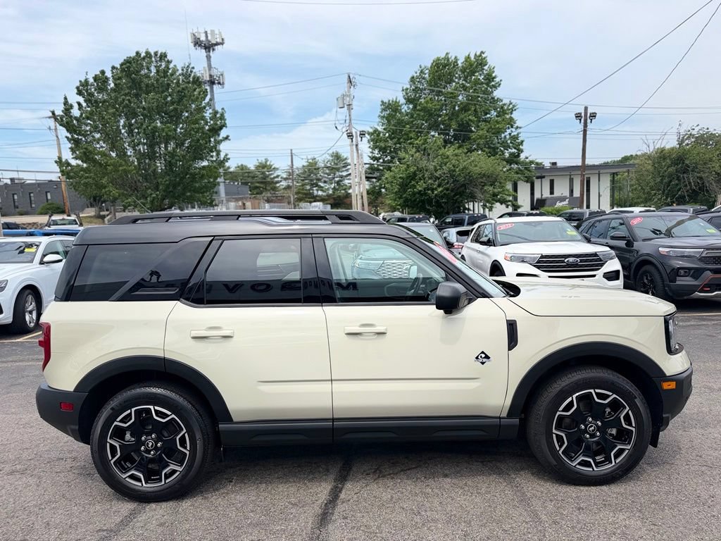 Certified 2025 Ford Bronco Sport Outer Banks w/ Outer Banks Tech Package+ AWD/4WD image 8