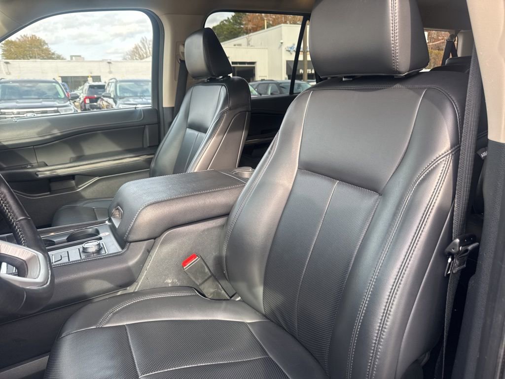 Certified 2024 Ford Expedition Max XLT image 17