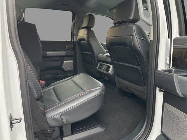 Certified 2023 Ford F250 Lariat w/ Black Appearance Package AWD/4WD image 9