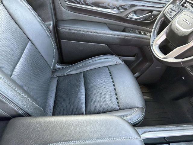 Used 2023 GMC Yukon XL Denali RWD image 15
