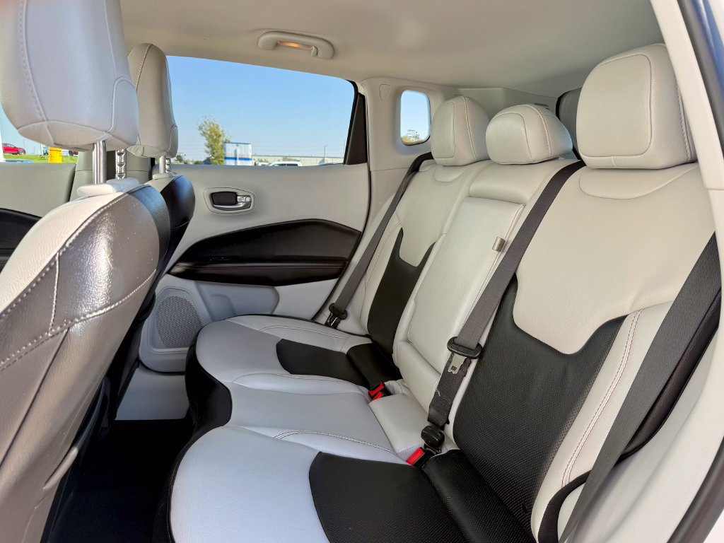 Used 2020 Jeep Compass Limited AWD/4WD image 12