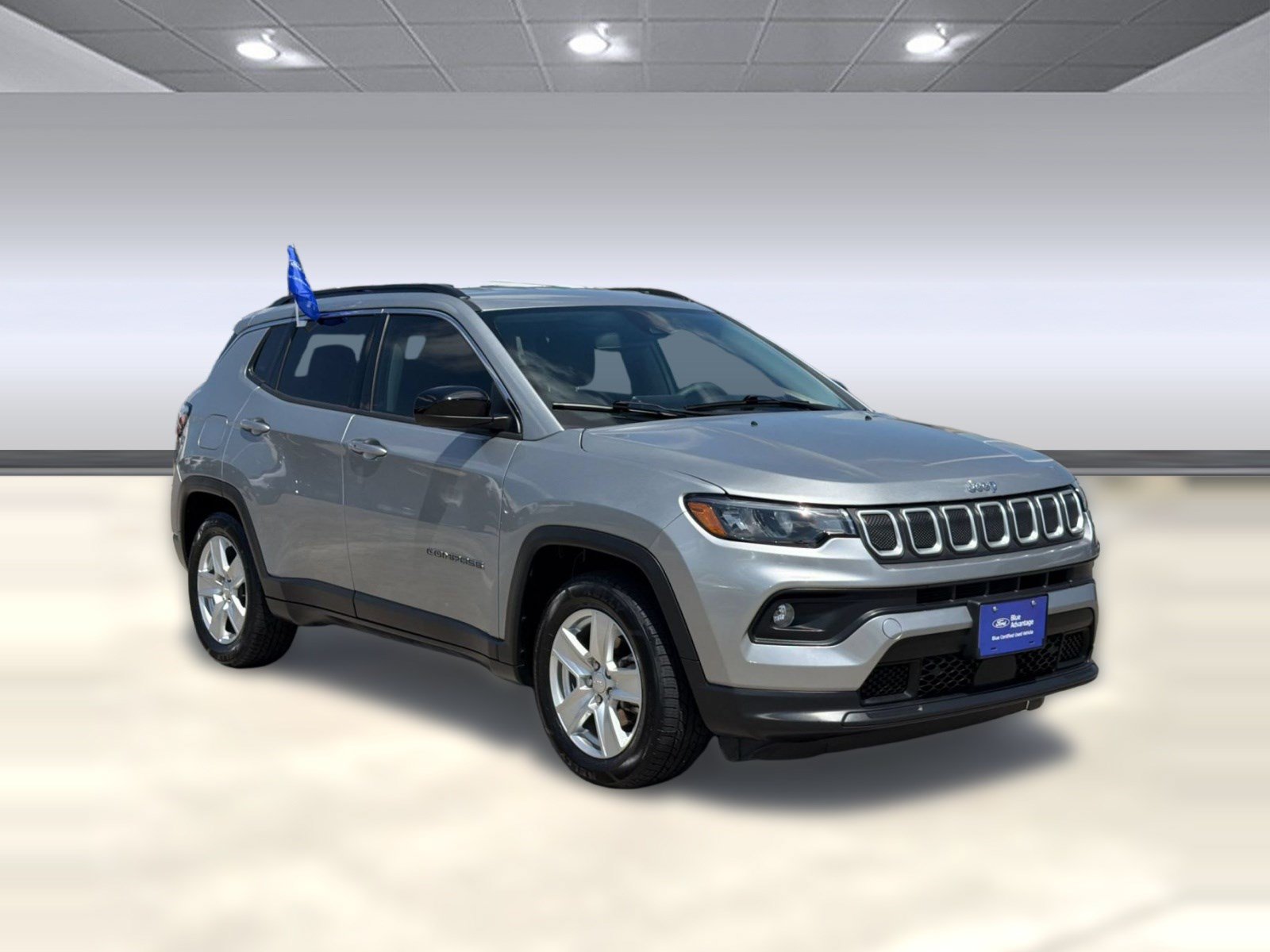 Used 2022 Jeep Compass Latitude FWD image 7