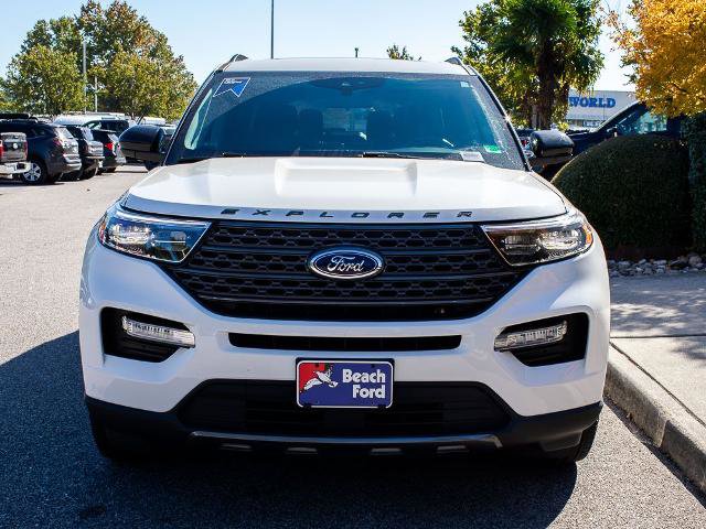 Certified 2022 Ford Explorer XLT w/ Equipment Group 202A image 2