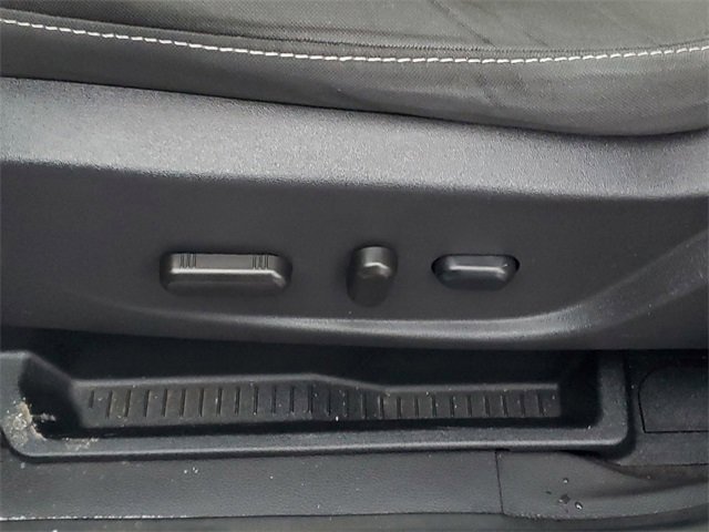 Certified 2018 Ford Escape SE w/ SE Sync 3 Package image 12