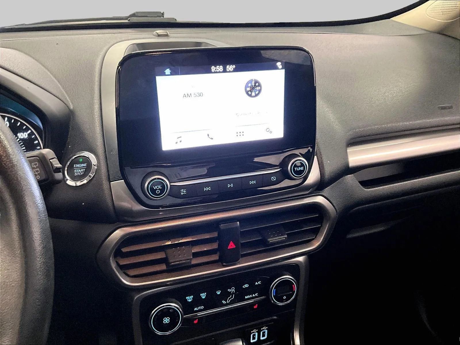 Certified 2019 Ford EcoSport SE image 6