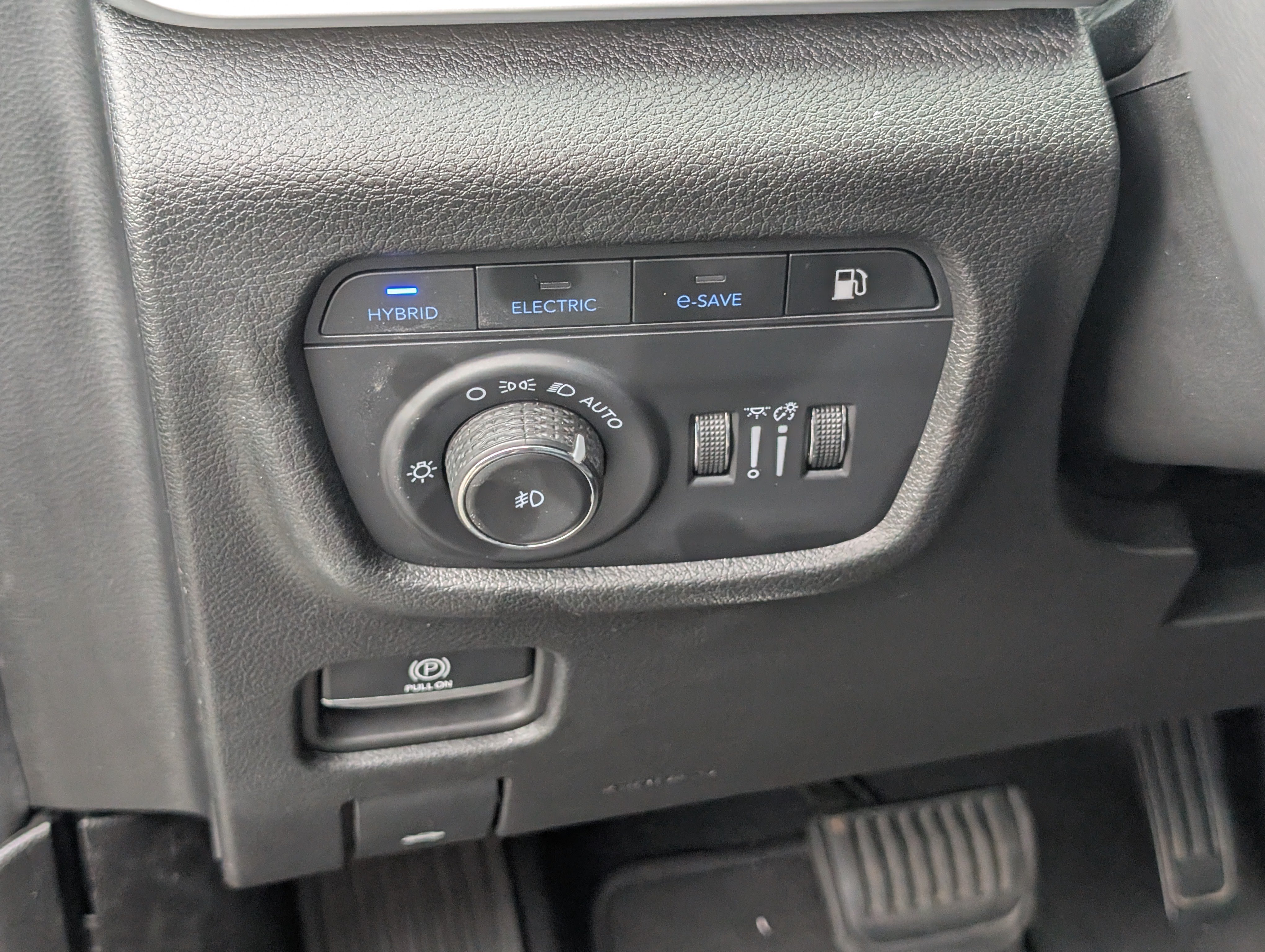 Used 2024 Jeep Grand Cherokee Limited 4xe AWD/4WD image 22