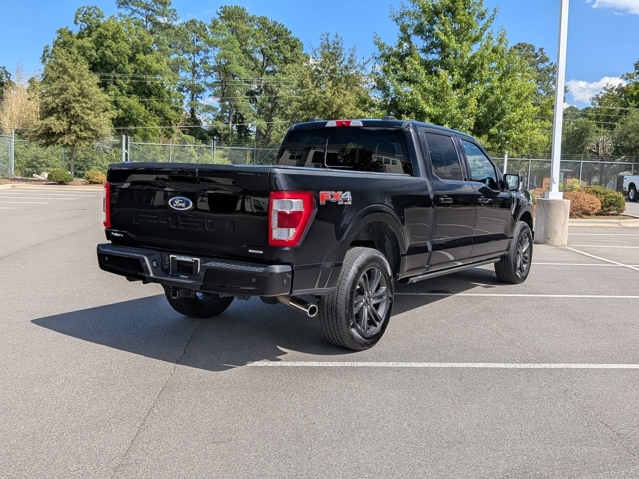 Certified 2022 Ford F150 Lariat w/ Equipment Group 502A High AWD/4WD image 4