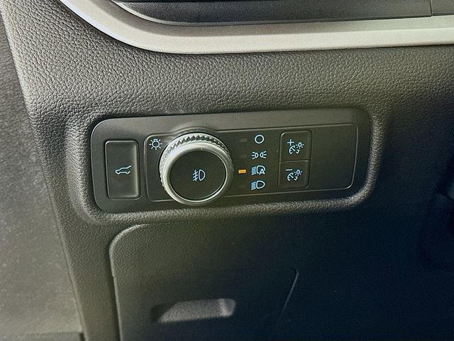 Certified 2022 Ford Explorer XLT w/ Equipment Group 202A image 15