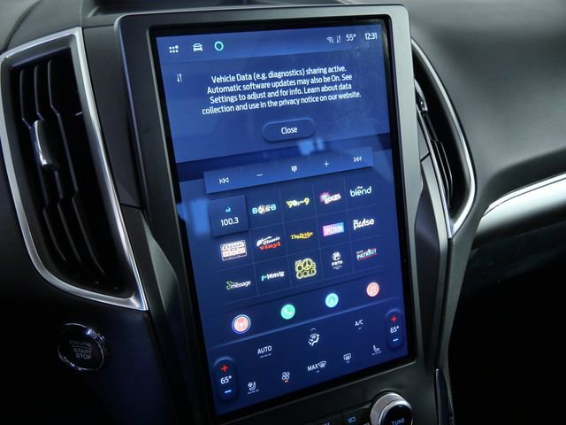 Certified 2024 Ford Edge Titanium w/ Equipment Group 301A image 21