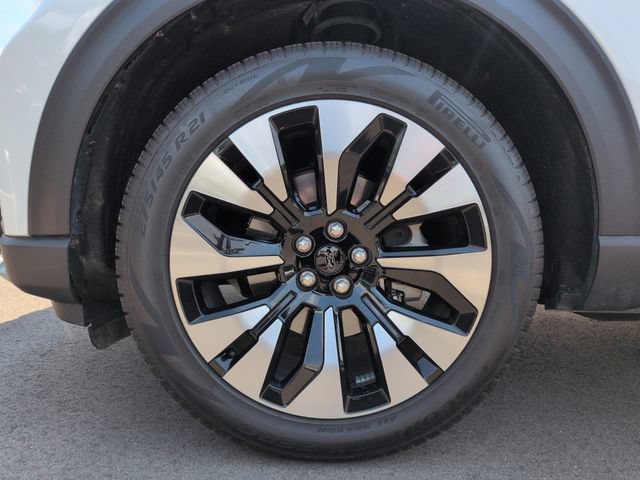 Certified 2026 Ford Explorer Platinum w/ LUX Leather Package AWD/4WD image 10