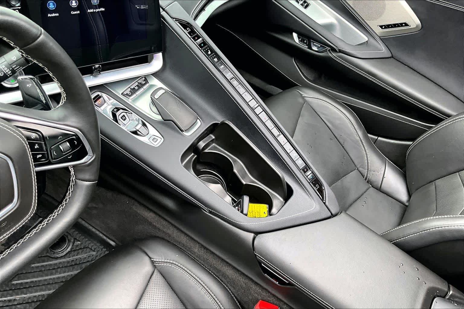 Used 2025 Chevrolet Corvette Stingray Preferred Cpe w/ 2LT RWD image 17