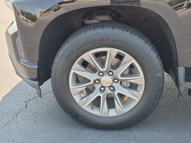 Used 2021 Chevrolet Silverado 1500 High Country w/ Z71 Off-Road Package AWD/4WD image 11