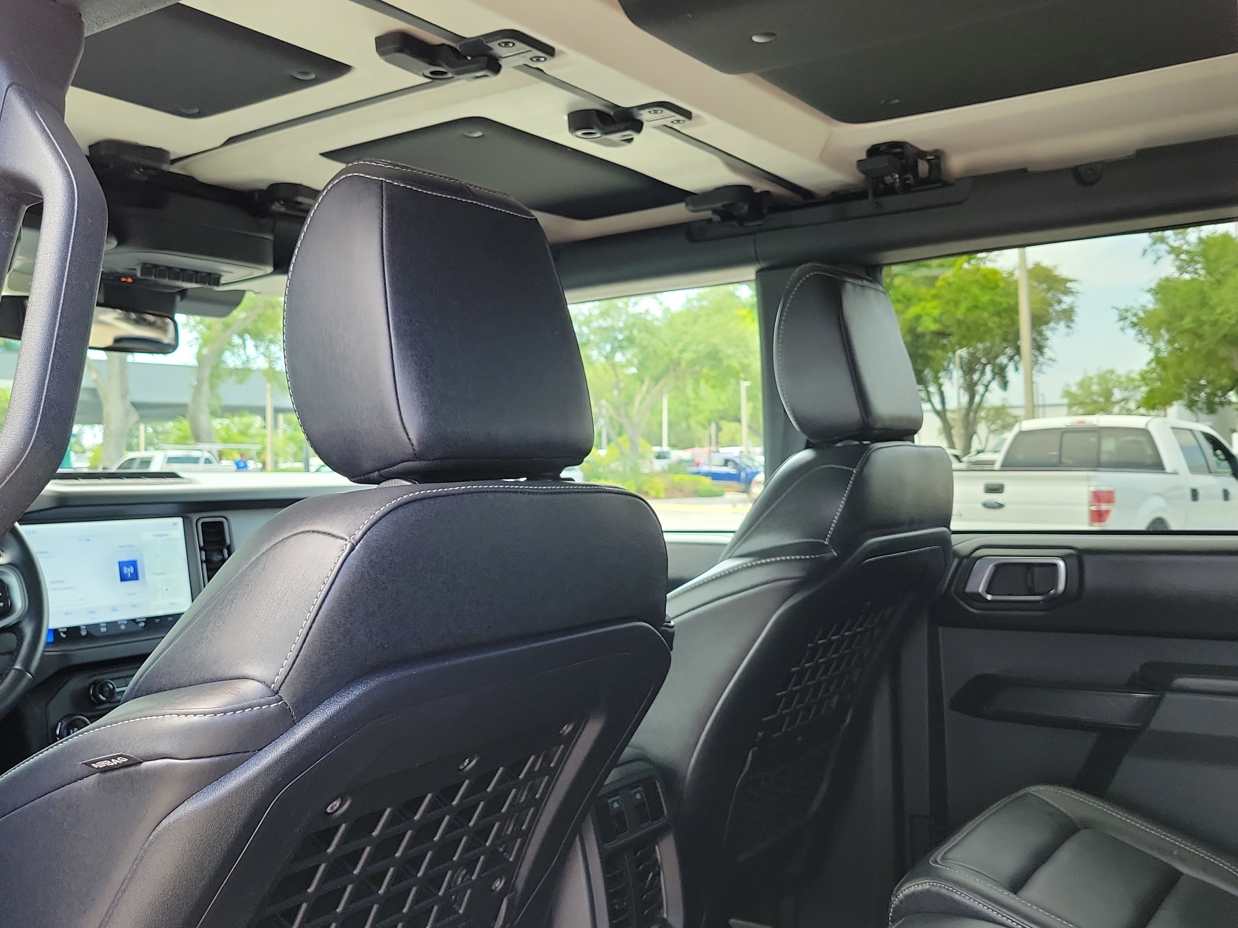 Certified 2025 Ford Bronco Badlands AWD/4WD image 13