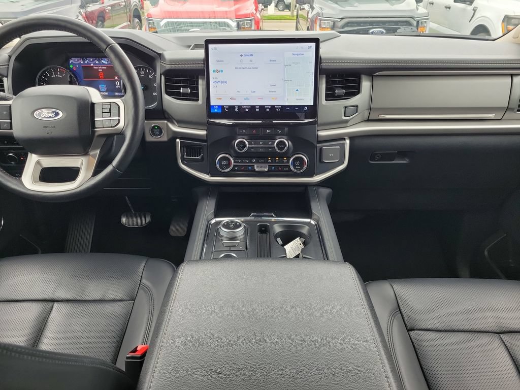 Certified 2024 Ford Expedition XLT AWD/4WD image 11