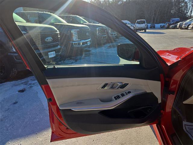 Used 2021 BMW 330i xDrive Sedan image 13