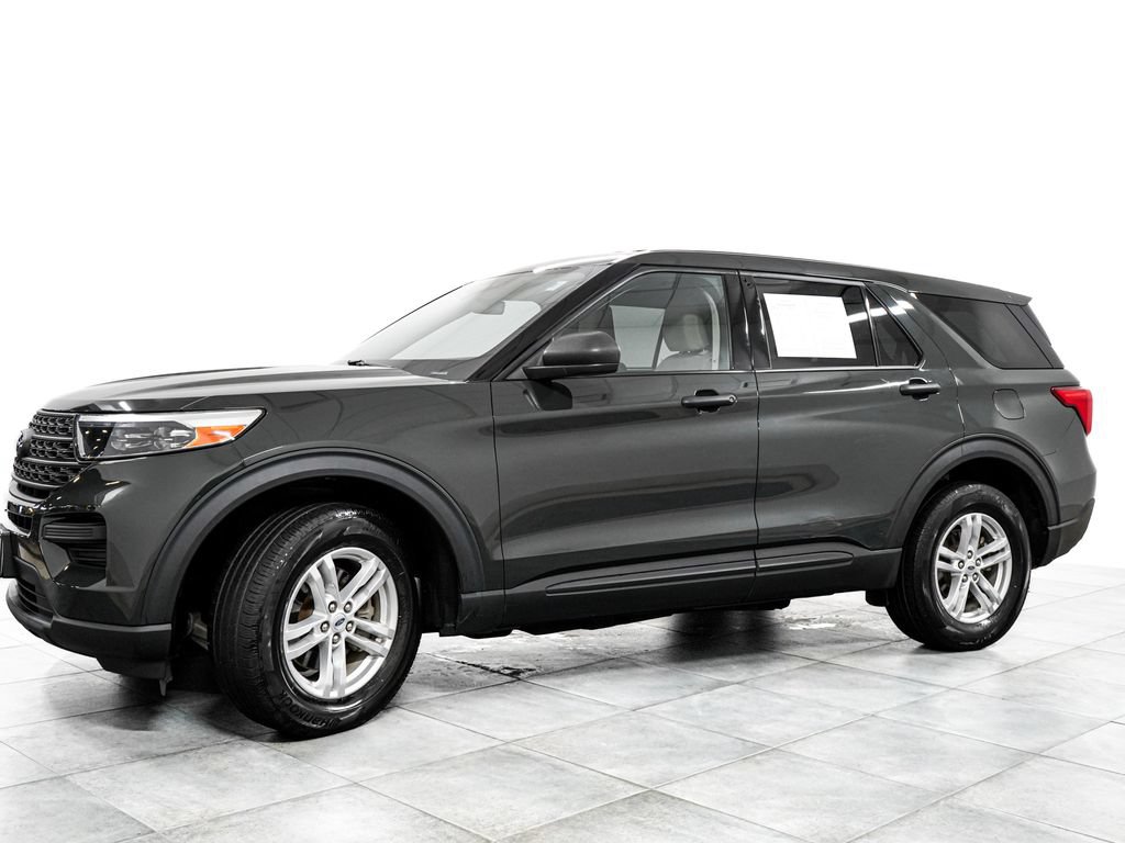 Certified 2022 Ford Explorer 4WD image 3