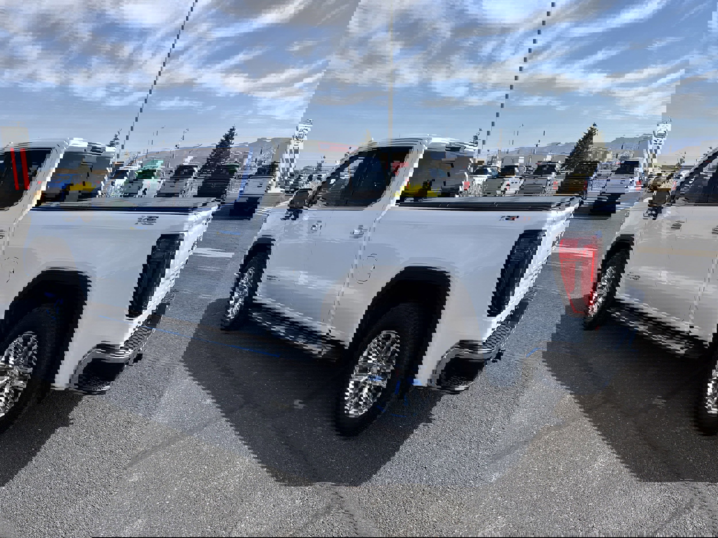 Used 2021 GMC Sierra 1500 SLT w/ SLT Premium Plus Package image 4