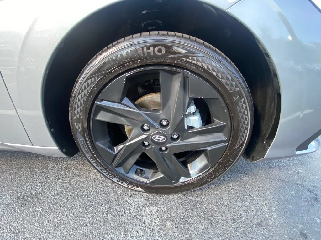 Used 2026 Hyundai Elantra Sport FWD image 32