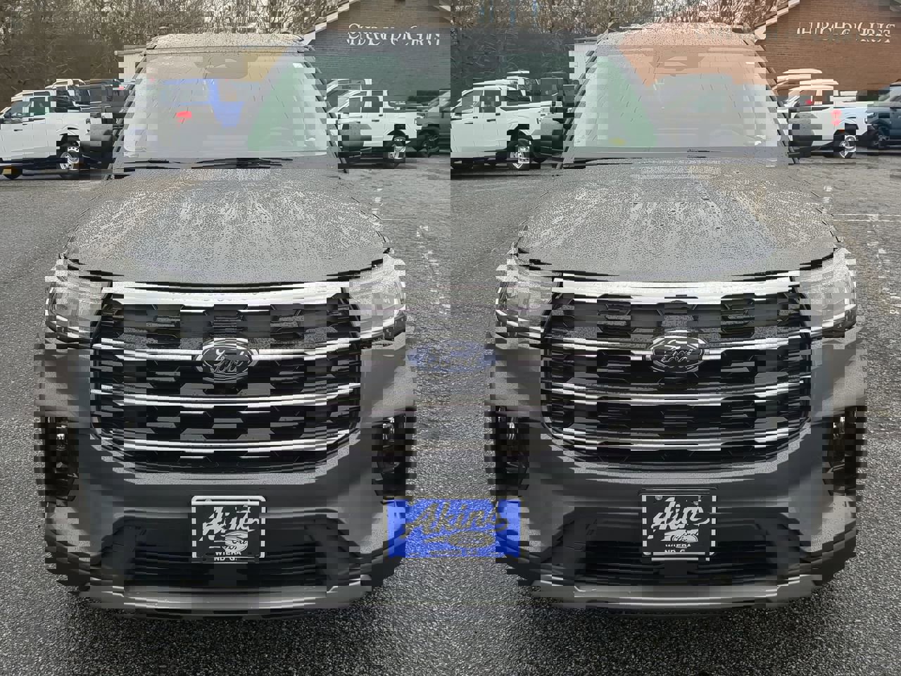 Certified 2025 Ford Explorer Active w/ Active Comfort Package image 7