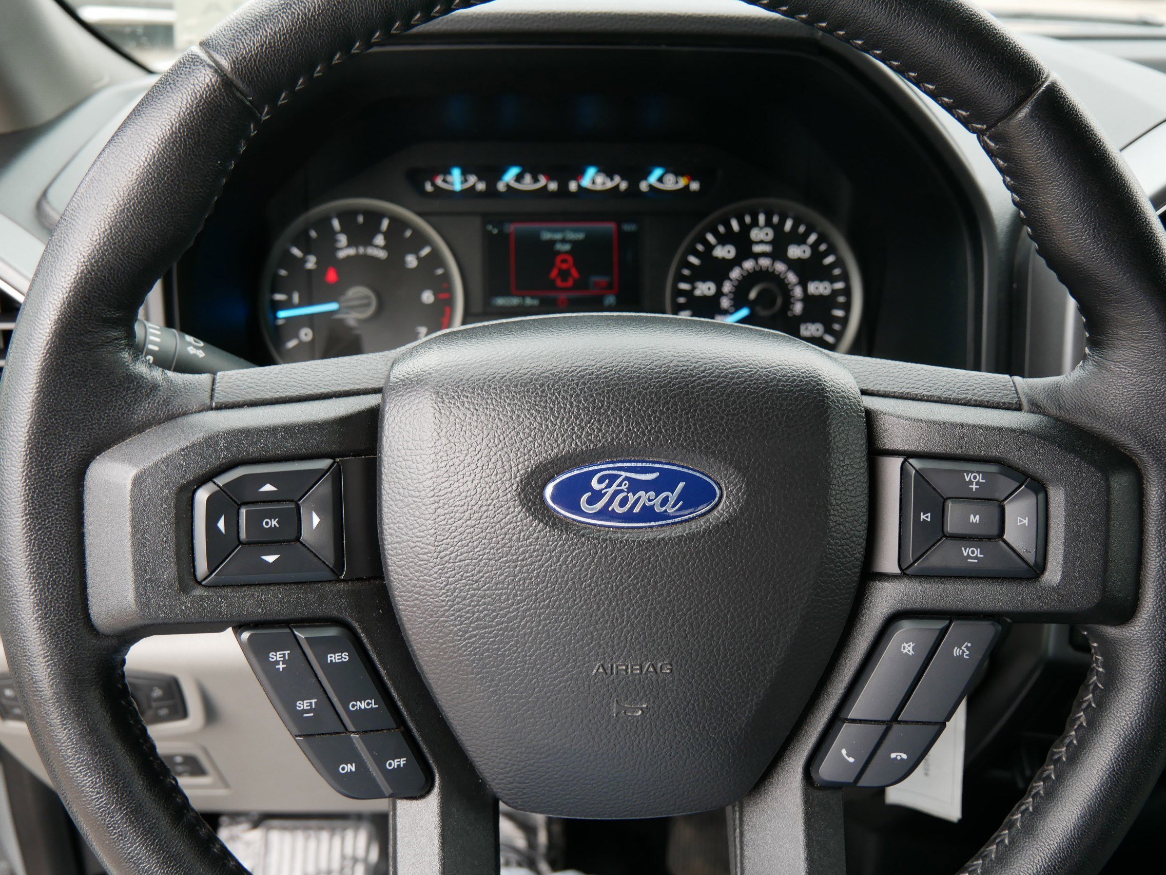 Certified 2018 Ford F150 XLT w/ Equipment Group 302A Luxury image 25