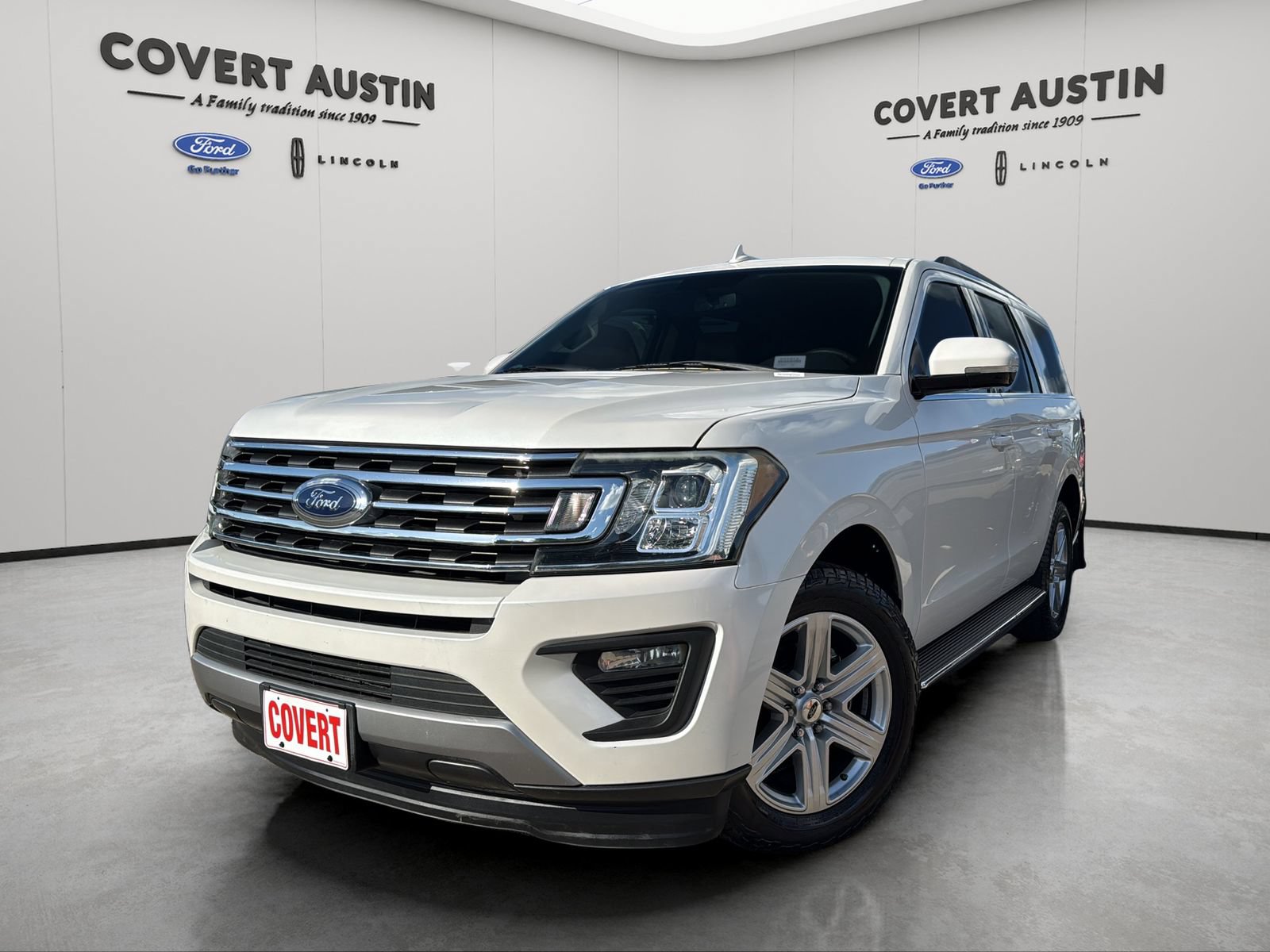 Certified 2018 Ford Expedition XLT w/ Equipment Group 202A RWD image 1
