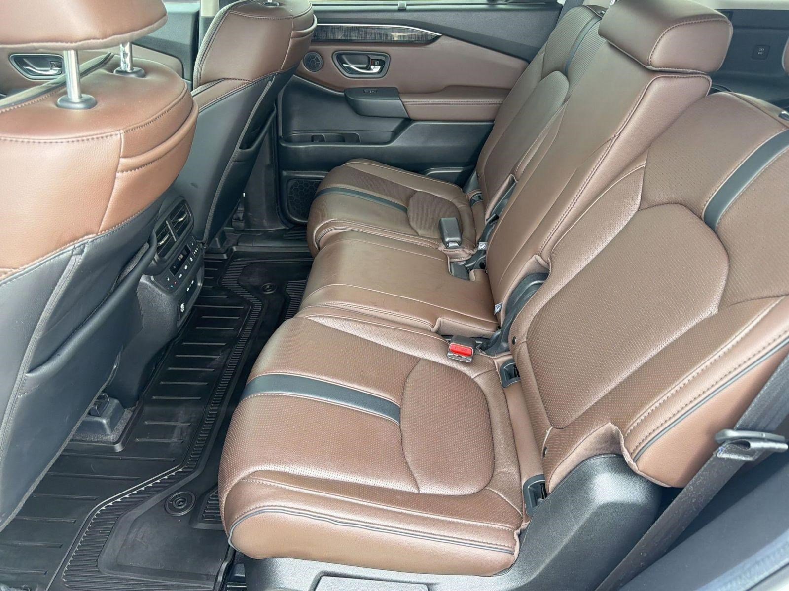 Used 2025 Honda Pilot Elite image 14
