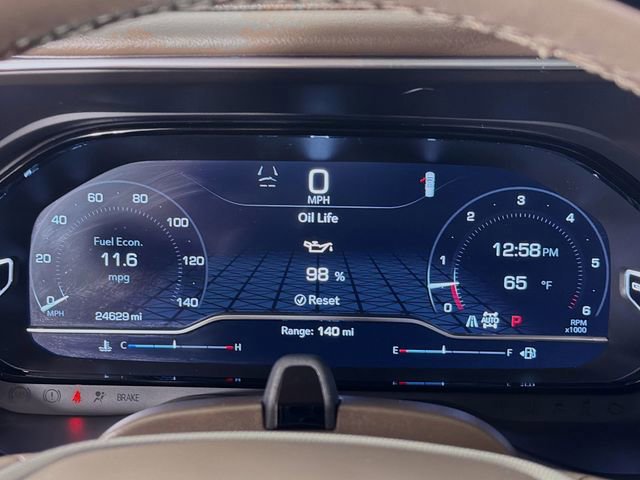 Used 2023 GMC Yukon Denali w/ Advanced Technology Package AWD/4WD image 14