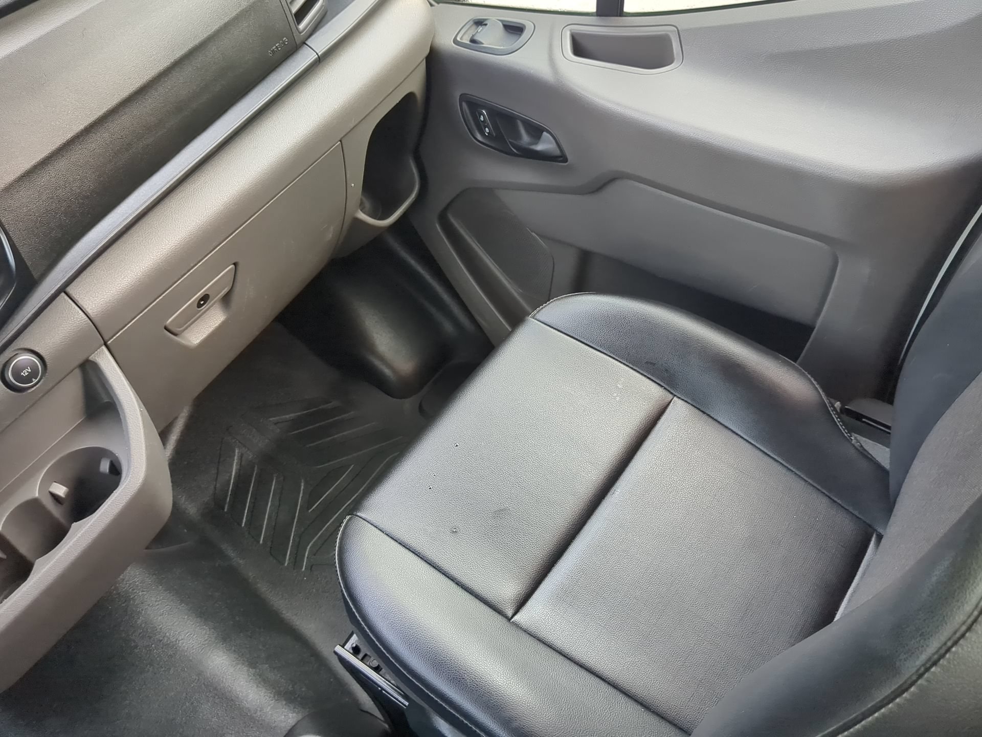 Certified 2022 Ford Transit 250 148 High Roof Extended AWD w/ Load Area Protection Package image 51