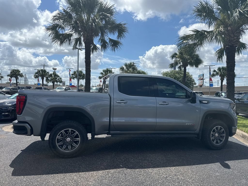 Used 2024 GMC Sierra 1500 AT4 w/ Technology Package AWD/4WD image 7