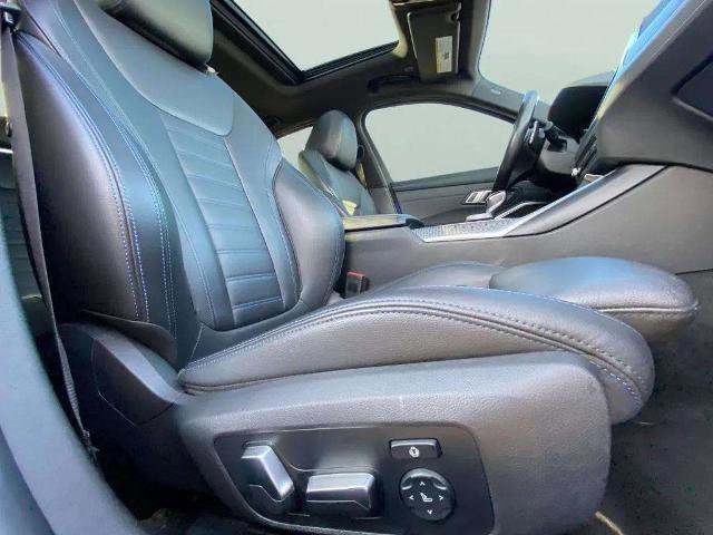 Used 2019 BMW 330i xDrive Sedan w/ M Sport Package image 24