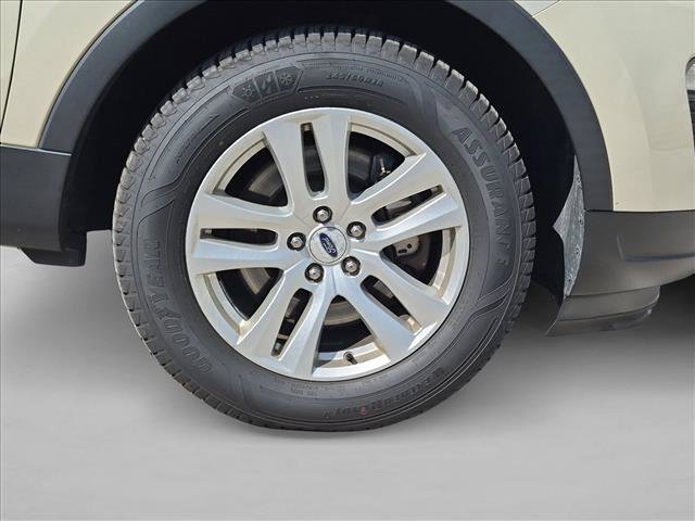 Certified 2018 Ford Explorer XLT w/ Equipment Group 202A AWD/4WD image 9