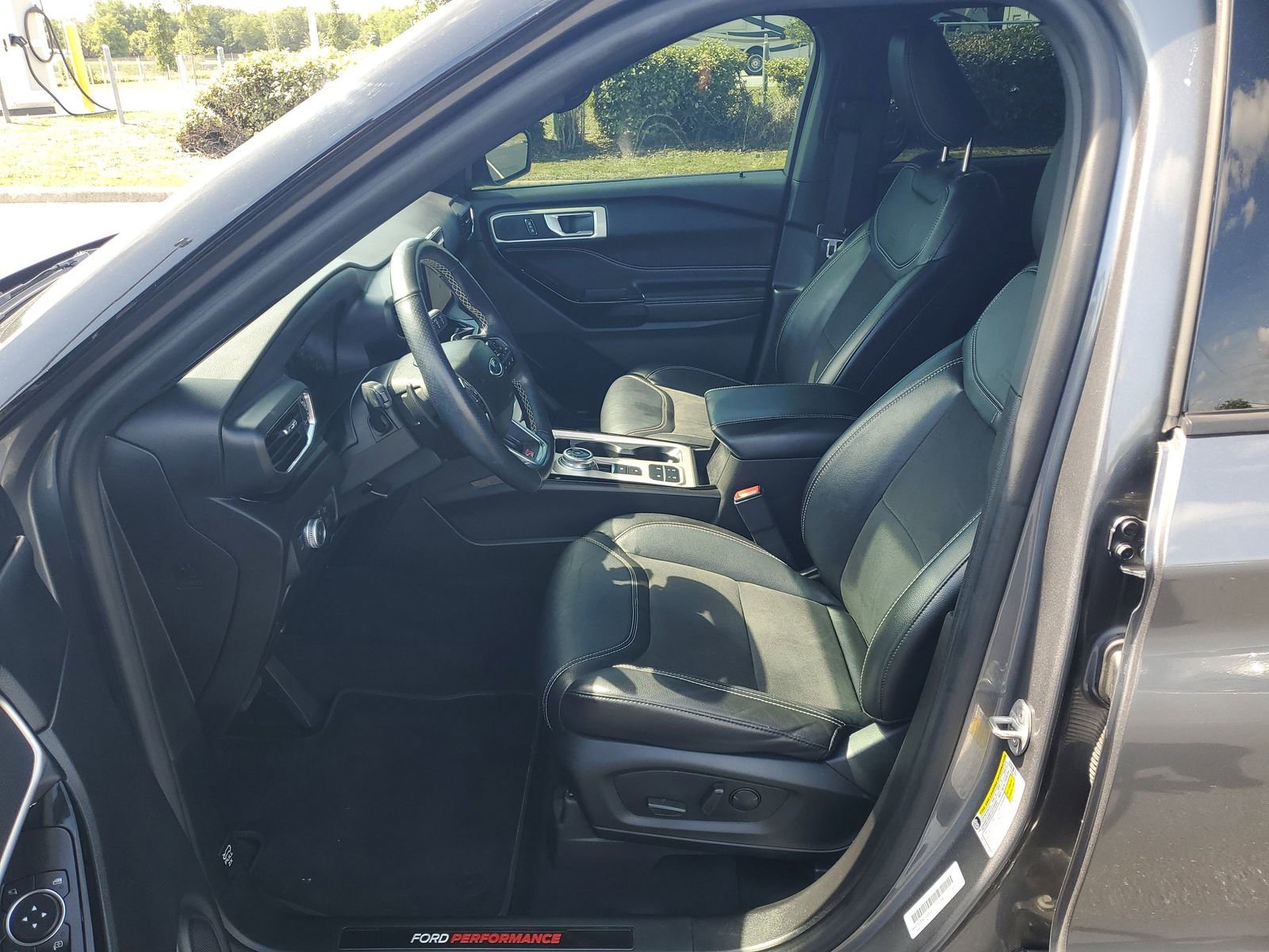 Certified 2022 Ford Explorer ST w/ ST Street Pack RWD image 18