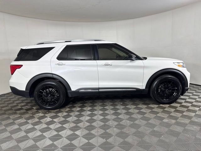 Certified 2021 Ford Explorer Limited AWD/4WD image 2