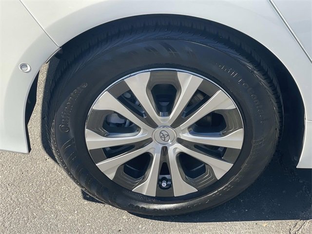 Used 2017 Toyota Prius Prime Advanced image 38