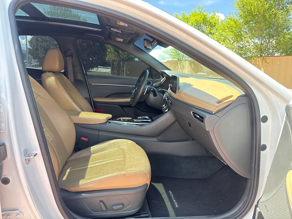 Used 2021 Hyundai Sonata Limited w/ Cargo Package FWD image 31