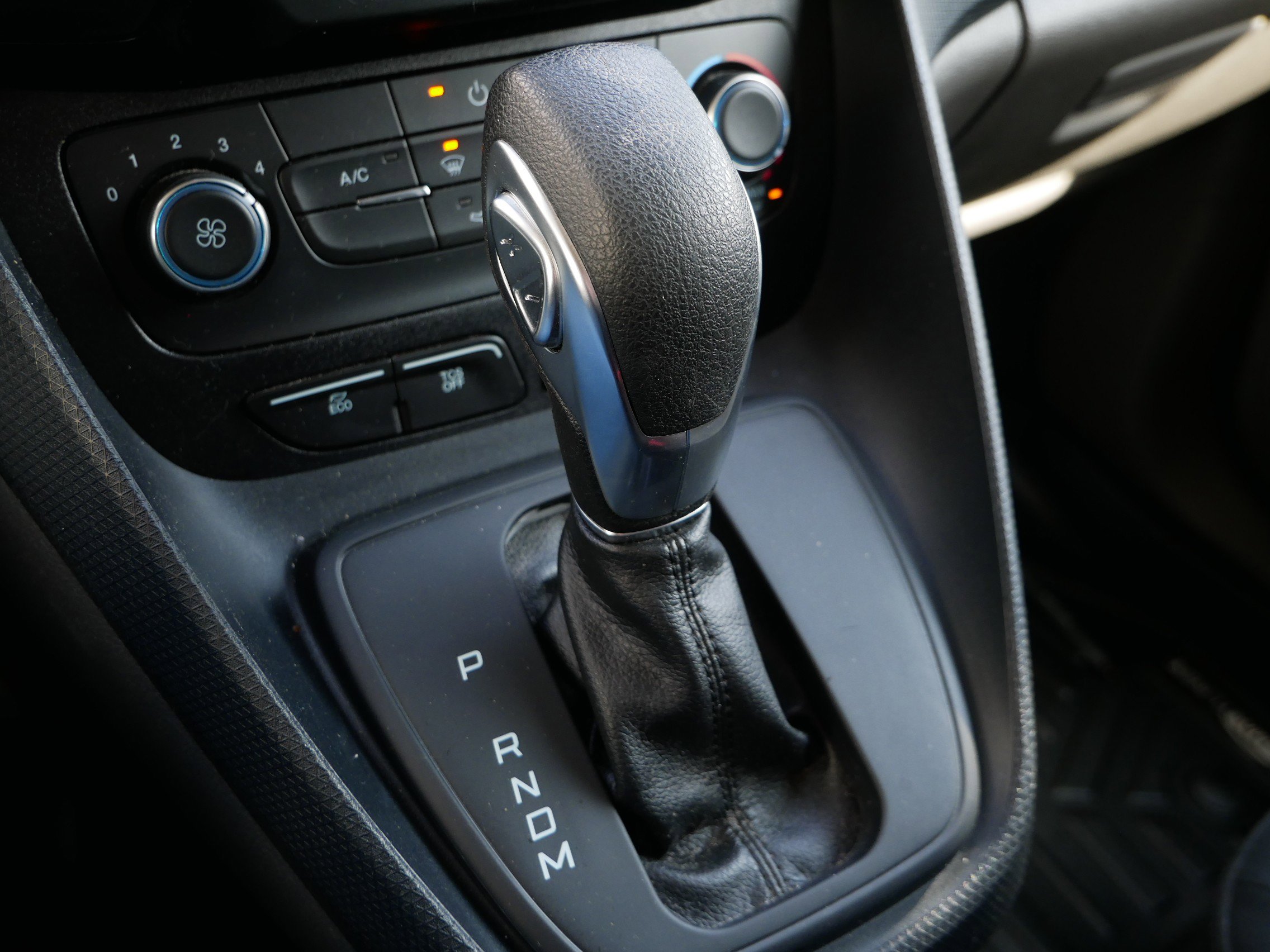 Certified 2023 Ford Transit Connect XL FWD image 13