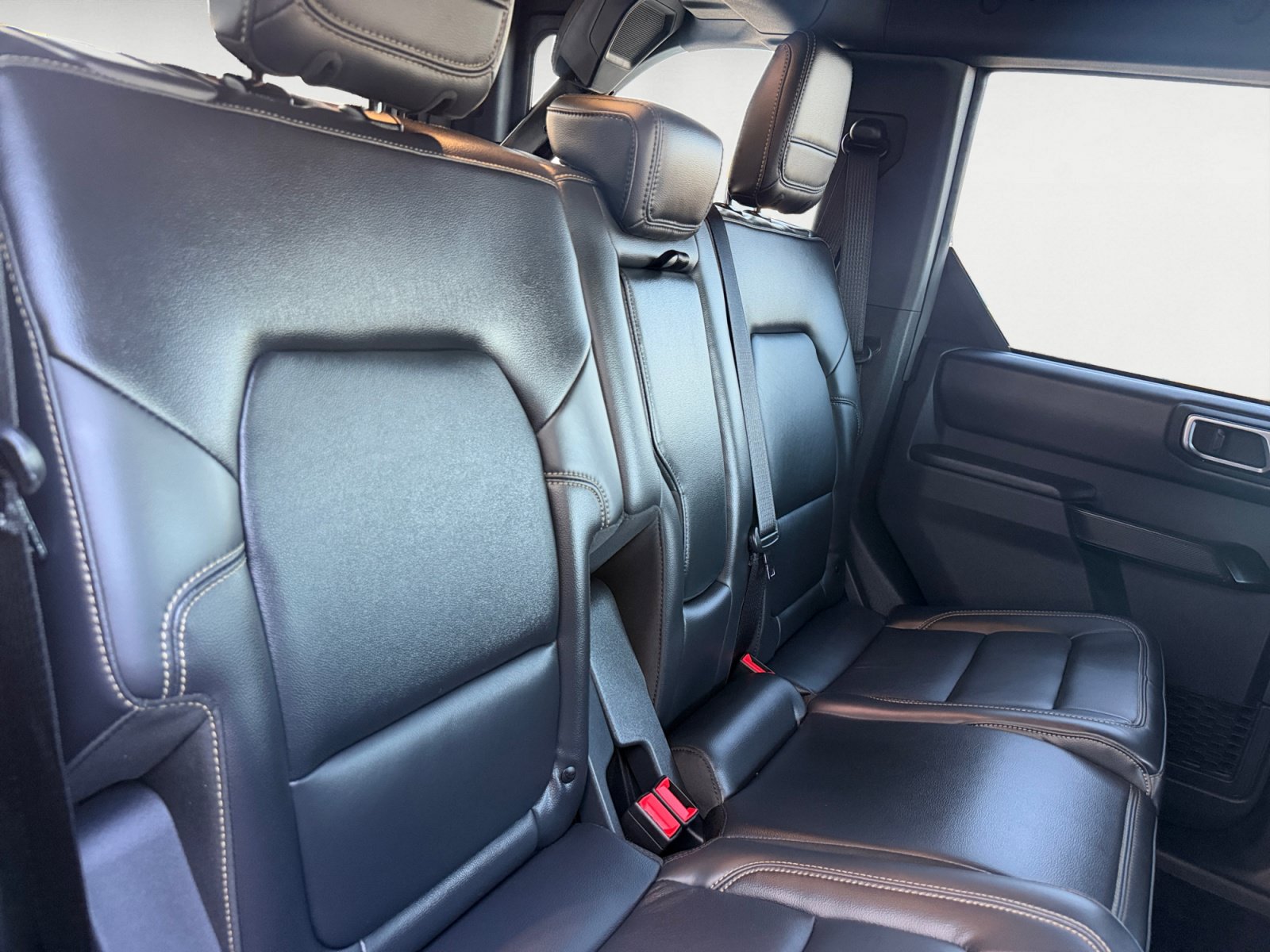 Certified 2025 Ford Bronco Badlands AWD/4WD image 18
