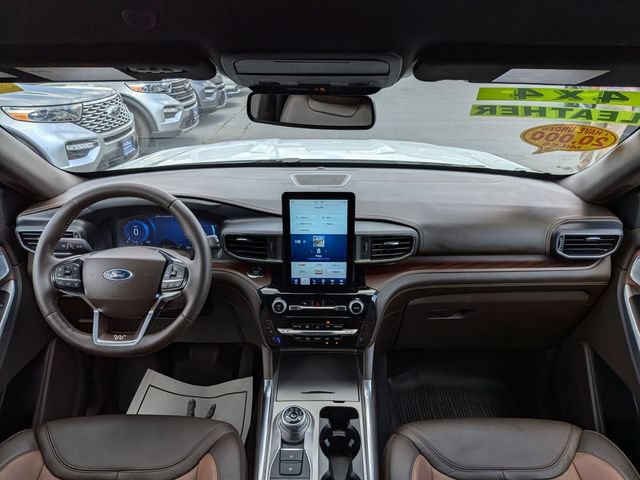 Certified 2023 Ford Explorer King Ranch w/ Technology Package AWD/4WD image 15