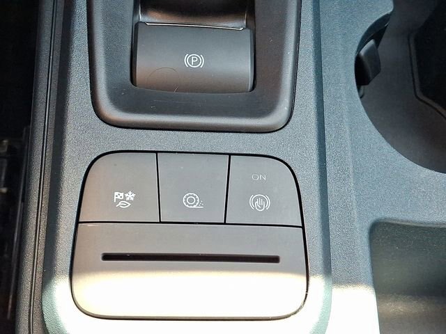 Certified 2024 Ford Maverick Lariat w/ Black Appearance Package FWD image 25