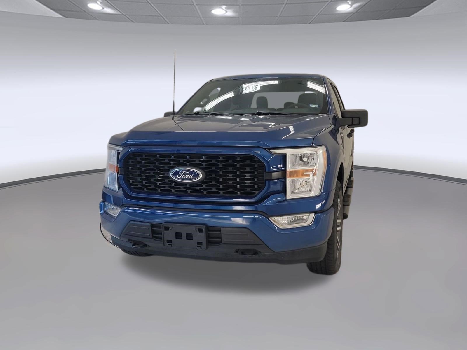 Certified 2022 Ford F150 XL w/ STX Appearance Package AWD/4WD image 3