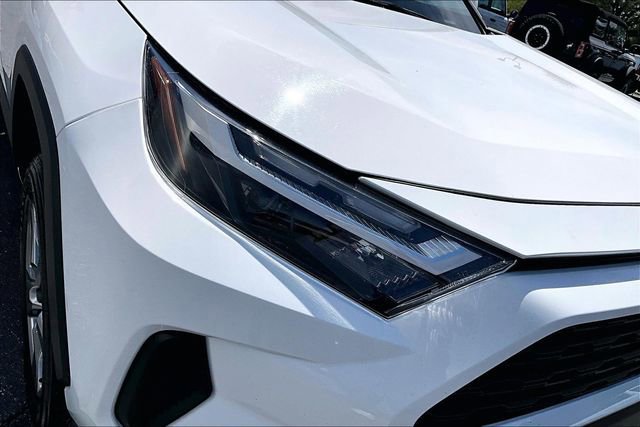 Used 2024 Toyota RAV4 XLE FWD image 27