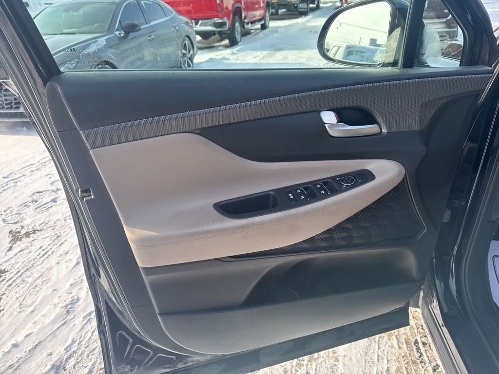 Used 2019 Hyundai Santa Fe SEL image 9