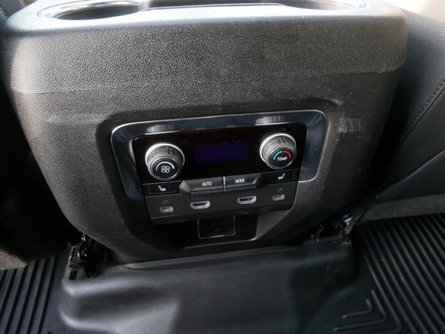 Used 2023 Chevrolet Tahoe Z71 w/ Luxury Package image 19