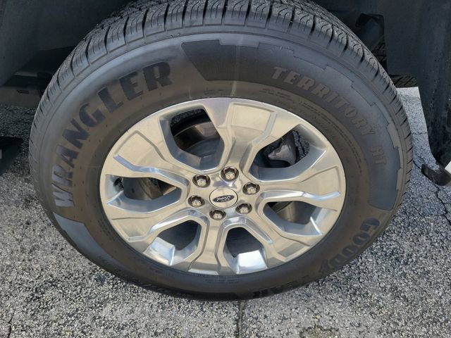 Certified 2022 Ford F150 Platinum w/ Equipment Group 701A High image 7