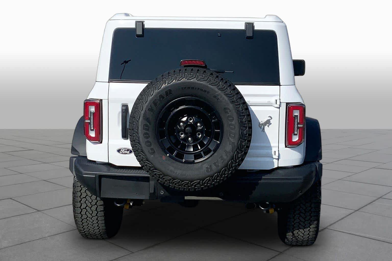 Certified 2026 Ford Bronco Badlands w/ Sasquatch Package AWD/4WD image 5