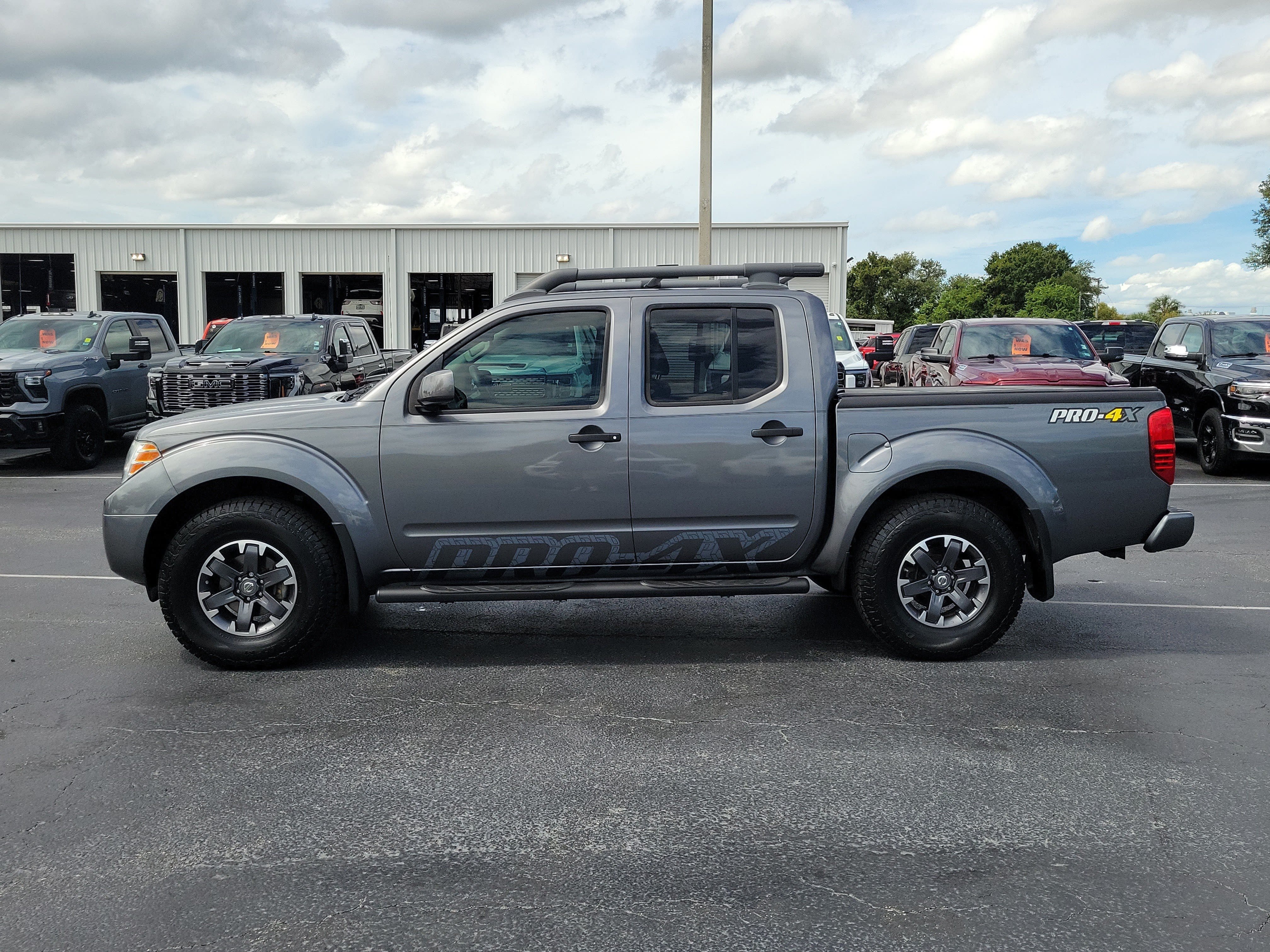 Used 2019 Nissan Frontier PRO-4X w/ Pro-4x Luxury Package AWD/4WD image 6
