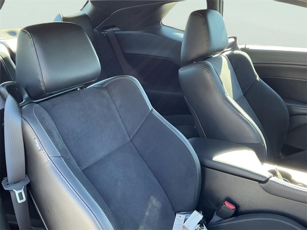 Used 2023 Dodge Challenger R/T w/ Plus Package image 15